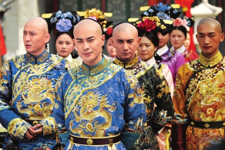 郑嘉颖<a></p>
<p>郑嘉颖吴奇隆二度爆红</p>
<p><img></p>
<p>“四阿哥”“五阿哥”穿越到娜杰婚礼</p>
<p><img src=