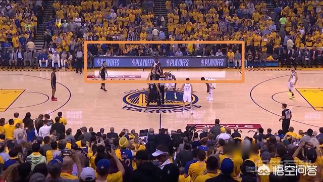 为什么现在的nba季后赛的球场上不贴playoffs的地标呢