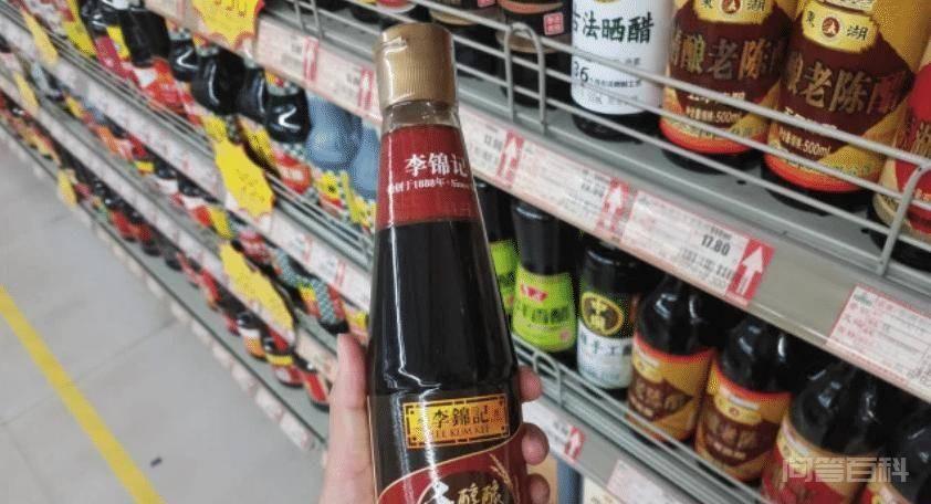 买醋时，先别看价钱贵贱，只要瓶子上有这串“符号”，都是勾兑醋插图