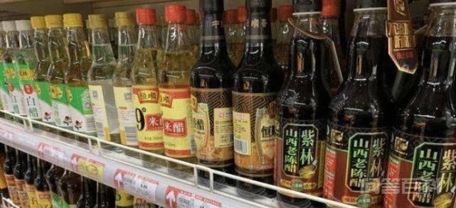 买醋时，先别看价钱贵贱，只要瓶子上有这串“符号”，都是勾兑醋插图9