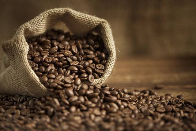 美媒：气候变化让咖啡变得更苦更贵