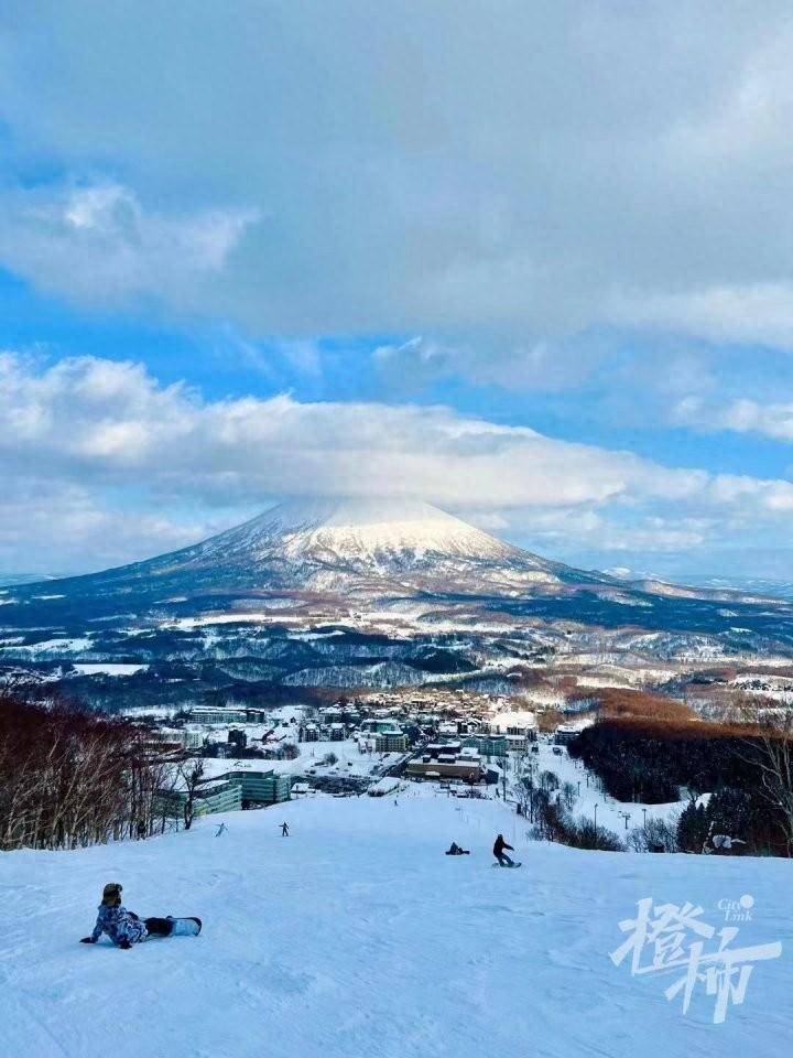 一名中国女子日本滑雪身亡，埋住她的粉雪是什么雪？为什么很多人都喜欢去日本滑雪？