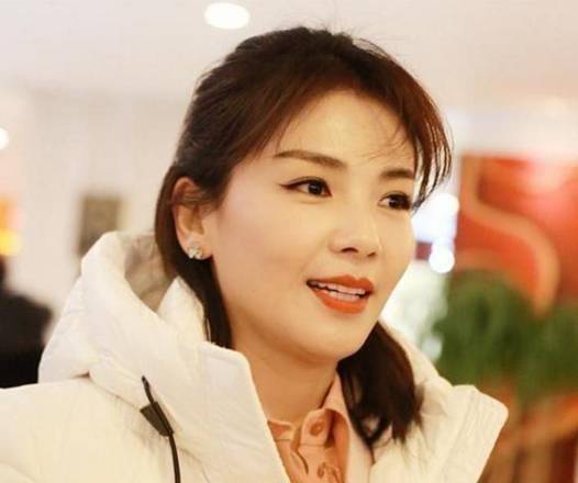 他曾与刘涛同床共枕4年, 现年过六旬依旧未娶, 刘涛坦言对不起他
