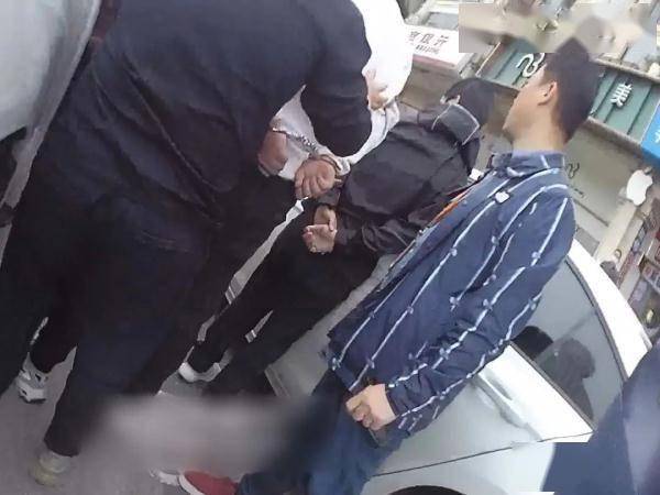 兼职群里找兼职，没想到找到一个......