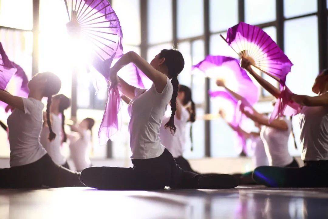 【热门高校】深圳大学2023年艺术类专业招生简章（附2022录取线）
