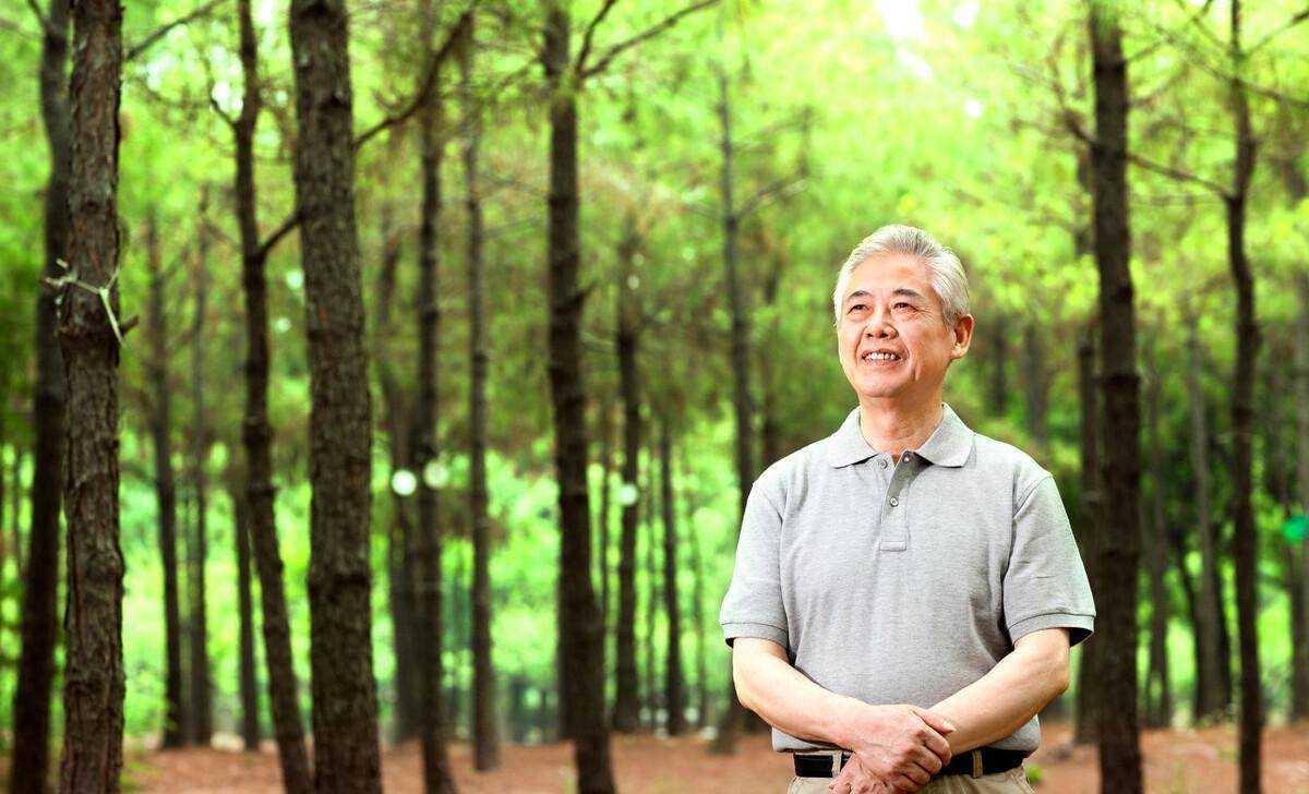 人变老最明显的标志是什么#一个人变老，另一种是心理上的变老