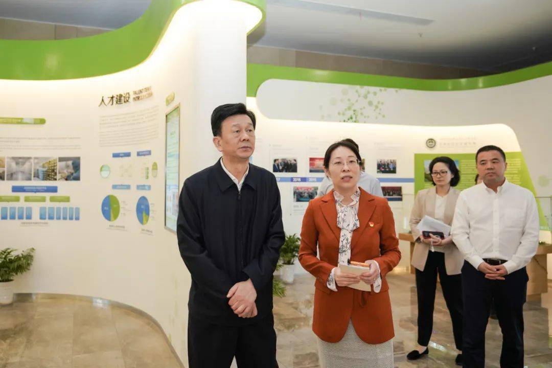 沈觅调研东延四季公寓和系统所