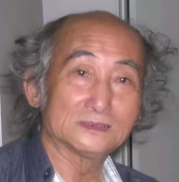 中国著名诗人刘湛秋在北京去世（只有玫瑰枯萎了）