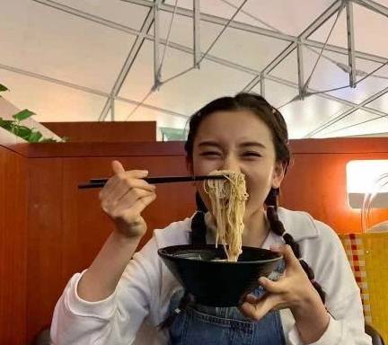 减肥无须孤独，保守秘密还是无的放矢，朋友会是绊脚石么？
