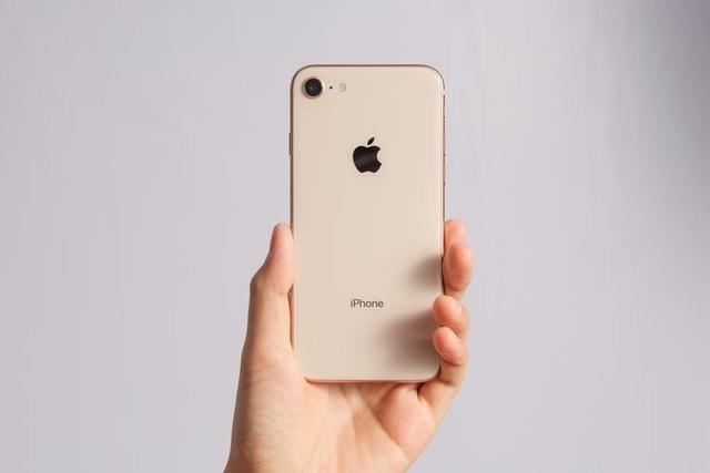iOS 17 后发布，被淘汰的iPhone 老机型贬值 40% 以上！
