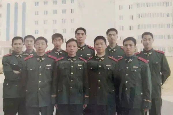 张警官，好样的！
