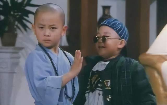 郝劭文大婚更多细节曝光！李立群穿粉衣现身，伯乐朱延平忙着合影