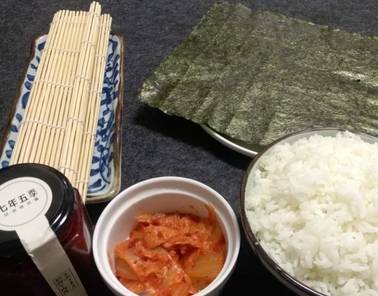 教你3分钟搞定美味的牛肉酱寿司，超级简单美味