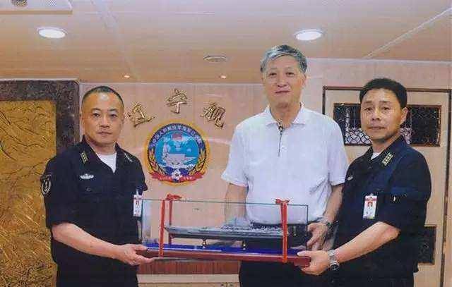 从瓦良格号到辽宁号，瓦良格号成功归国背后，商人徐增平功不可没