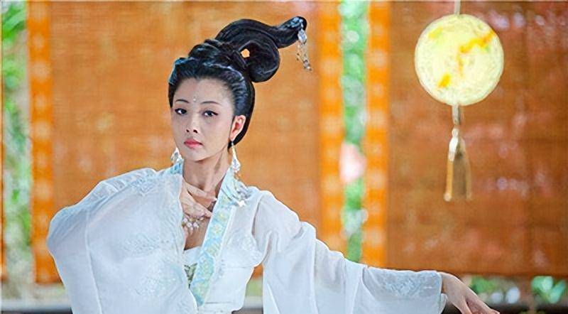 赵光义强幸小周后，在历史上是真实的吗？