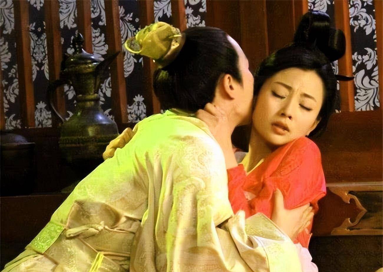 赵光义强幸小周后，在历史上是真实的吗？