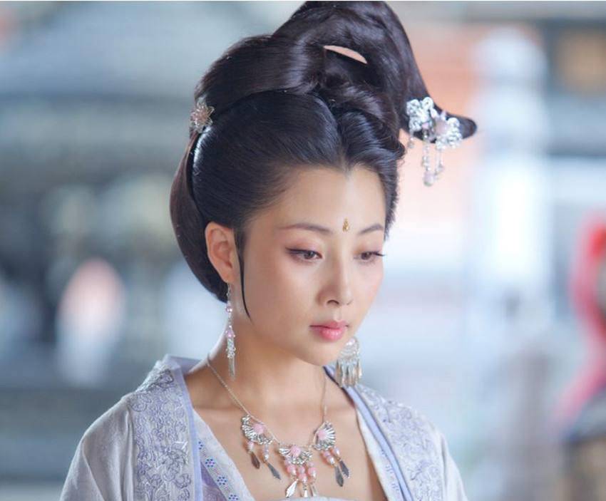 赵光义强幸小周后，在历史上是真实的吗？