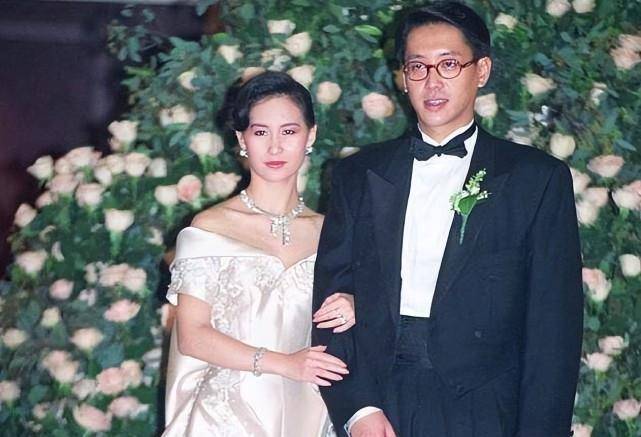 许晋亨有过多段感情，当年他想与何超琼分手，许世勋为何不同意