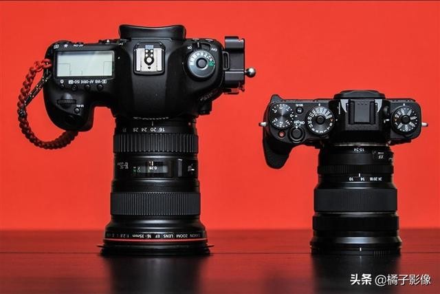 索尼单反怎么换镜头视频 索尼dsc-hx300能换镜头吗