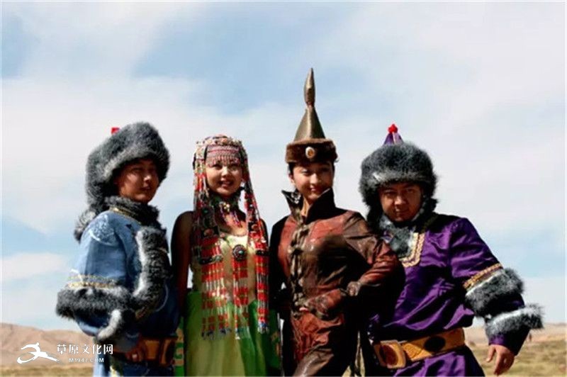 蒙古族服饰_蒙古族的服饰_蒙古族服饰百度百科