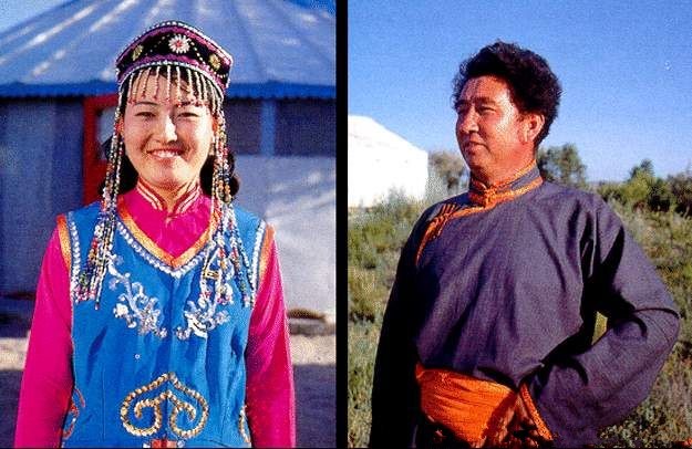 蒙古族传统民族服装的历史、地域、制作、刺绣、腰带、头饰的详解
