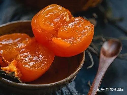 冻柿子的正确吃法_冻柿子怎么吃_冻柿子