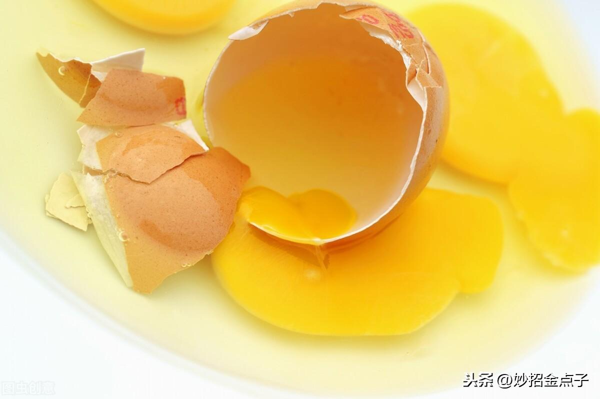 鸡蛋清敷脸的作用与功效_鸡蛋清发绿还能吃吗_鸡蛋清