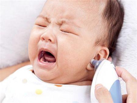 婴儿1个月感冒发烧 鼻塞咳嗽怎么护理