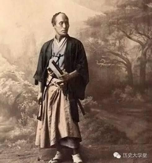 介错是什么意思 什么是“介错”_介错