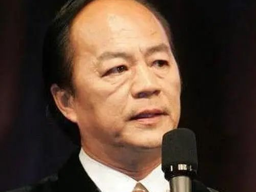狄龙布鲁克斯 香港电影明星耿龙资料_狄龙